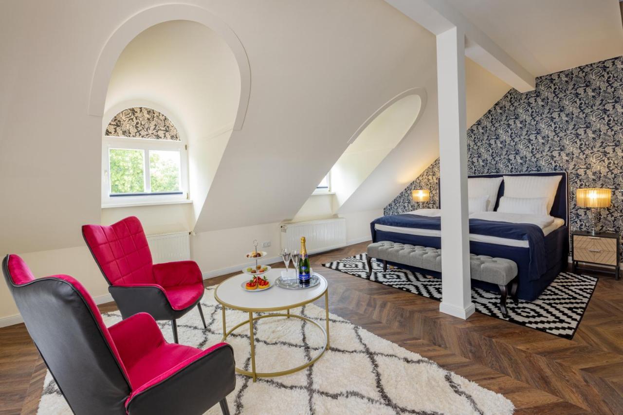 Schlosshotel 赖因斯贝格 外观 照片
